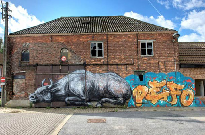 village-abandonne-envahi-par-le-street-art32