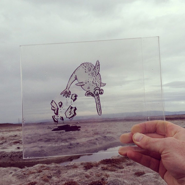 artiste-insere-dessins-sur-film-transparent25
