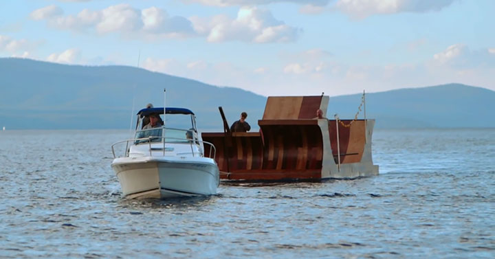 bob-burnquist-a-fait-installer-une-rampe-de-skateboard-sur-le-la-tahoe8