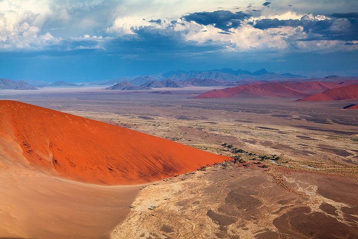 admirez-le-magnifique-desert-de-namibie-grace-a-ces-fantastiques-photographies32