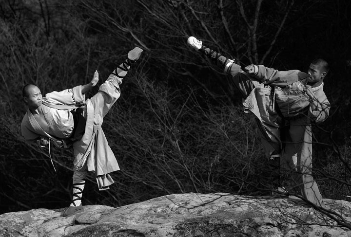 penetrez-dans-lintimite-des-moines-shaolin-a-travers-dincroyables-photographies-12