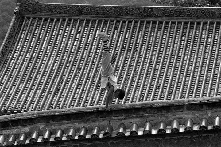 penetrez-dans-lintimite-des-moines-shaolin-a-travers-dincroyables-photographies9