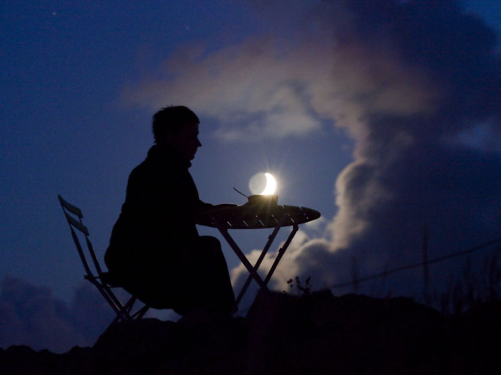 moon-12