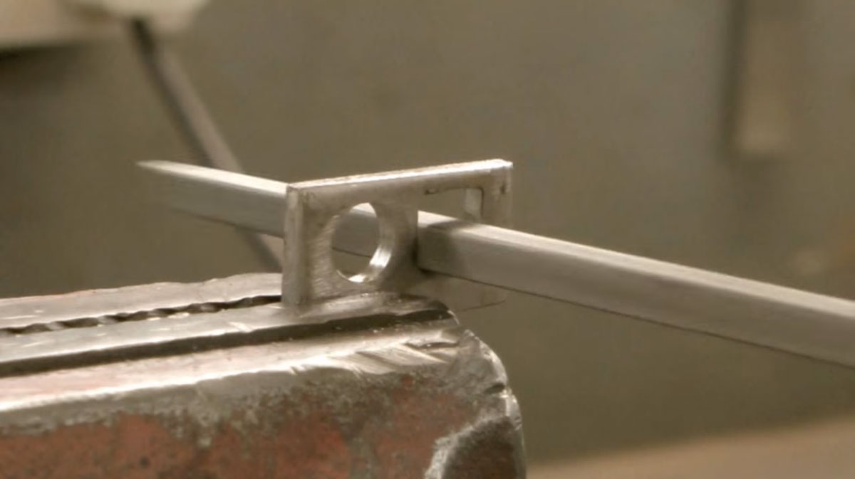 colin-furze-invention-x-men-lance-flamme-video-insolite2