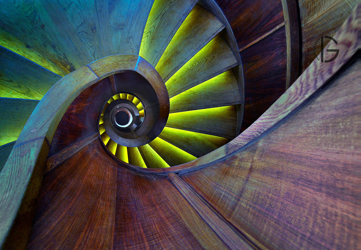 escalier-bois-vert