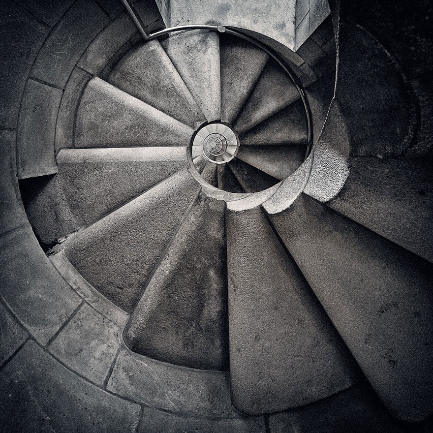 escalier-noir-gris