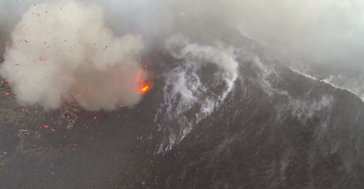 volcan-eruption