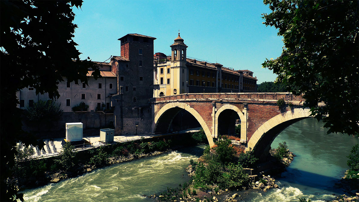 caravan-bridge