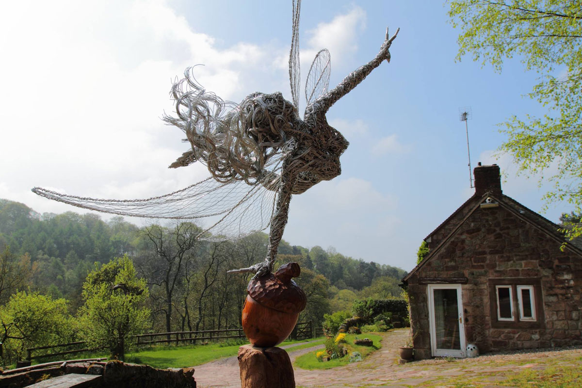 sculpture-fee-vole-jardin