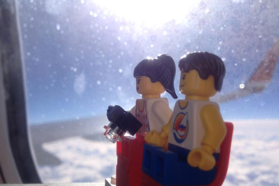 hublot-avion-lego