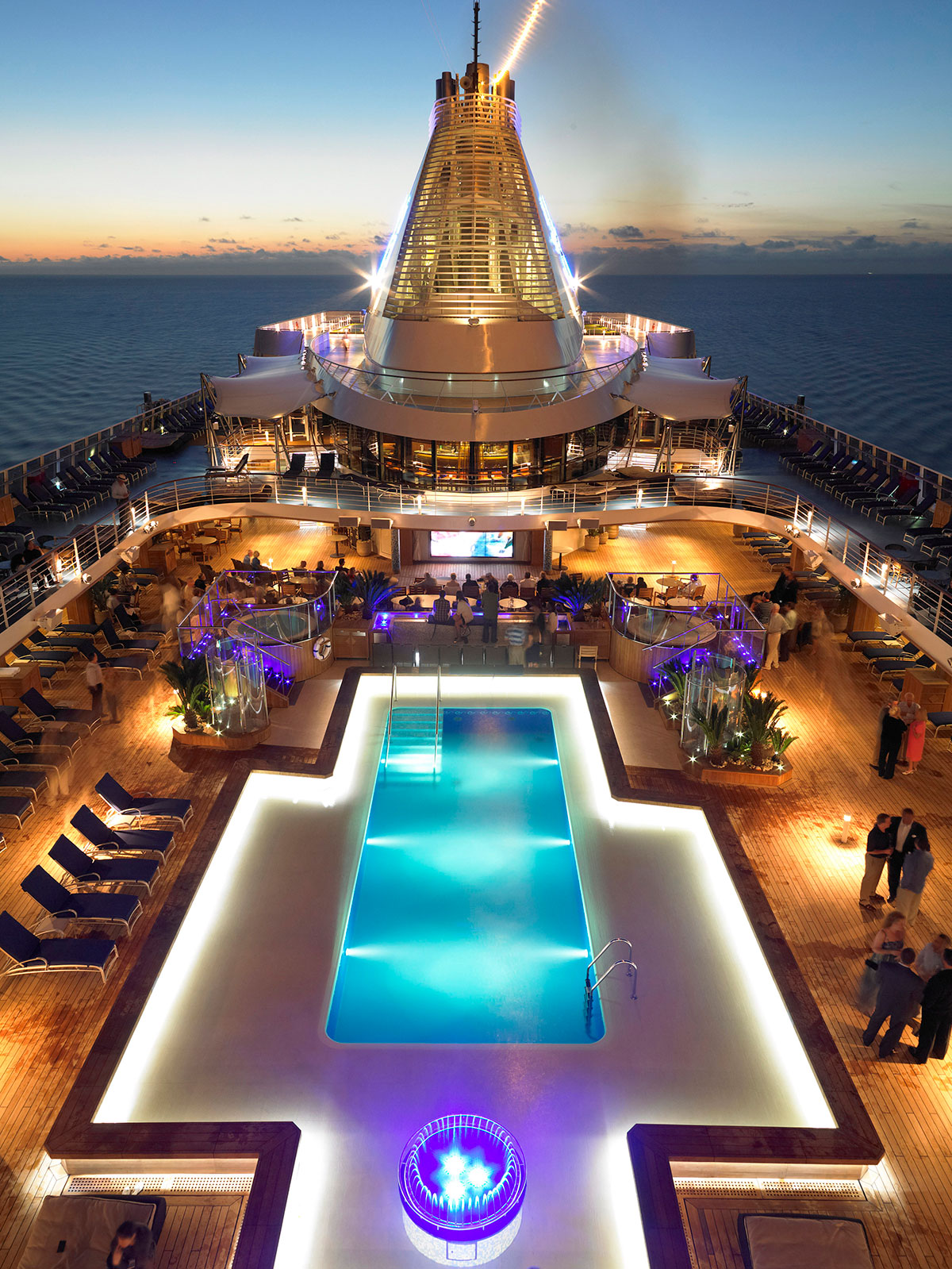 oceania-cruise-marina-piscine
