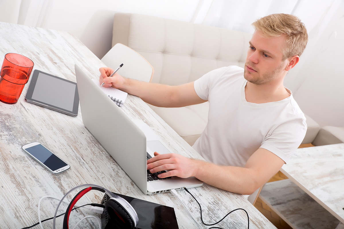 ordinateur-homme