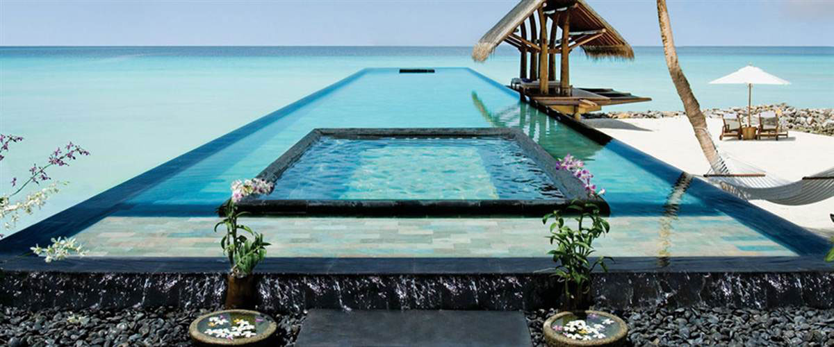 piscine-spa-reethi-rah-one-and-only-resort