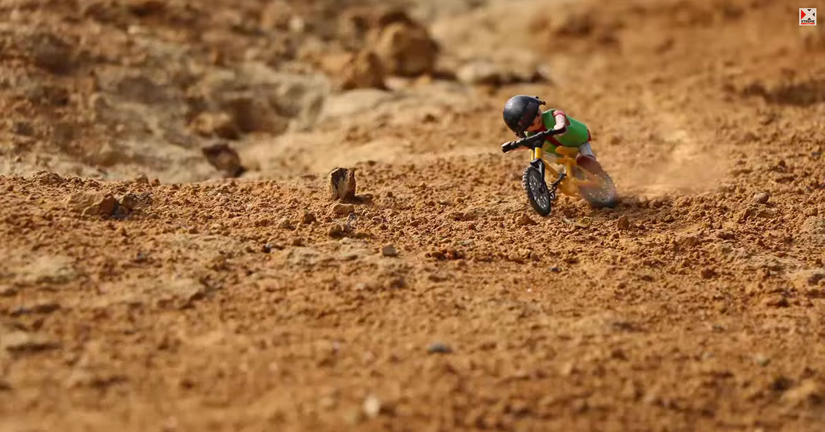 derapage-playmobil-velo-terre