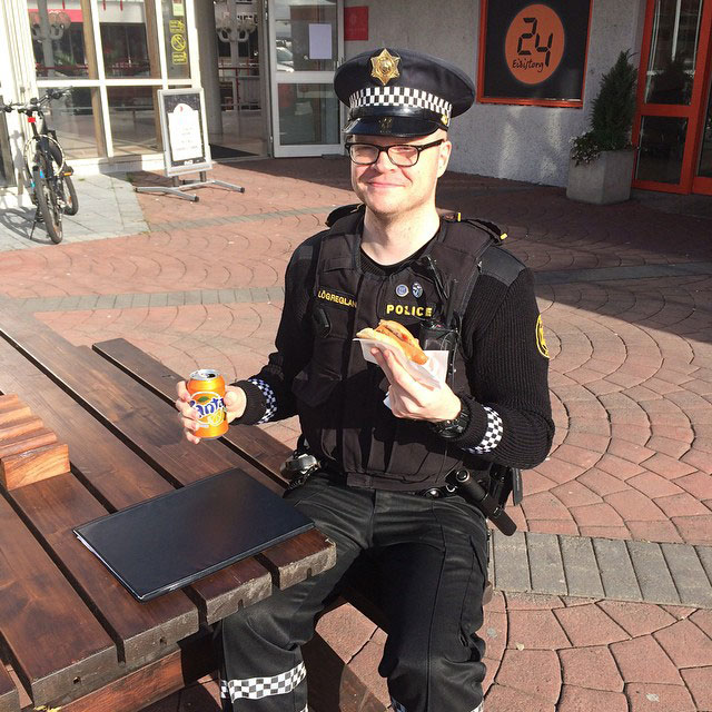 pause-dejeuner-police