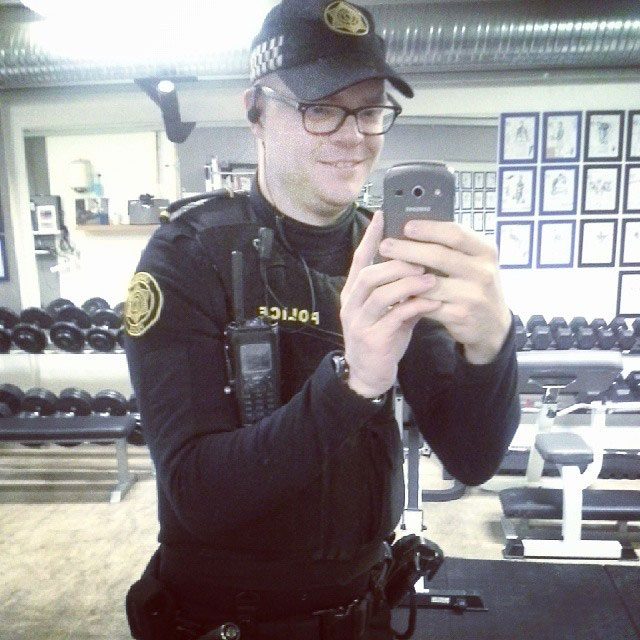 selfie-reykjavik-police