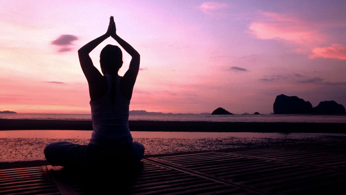 yoga-au-bord-de-la-mer