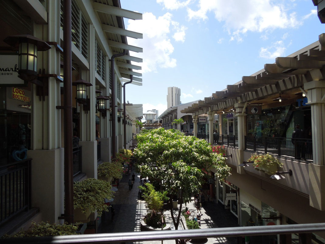 ala-moana-center-hawaii-1
