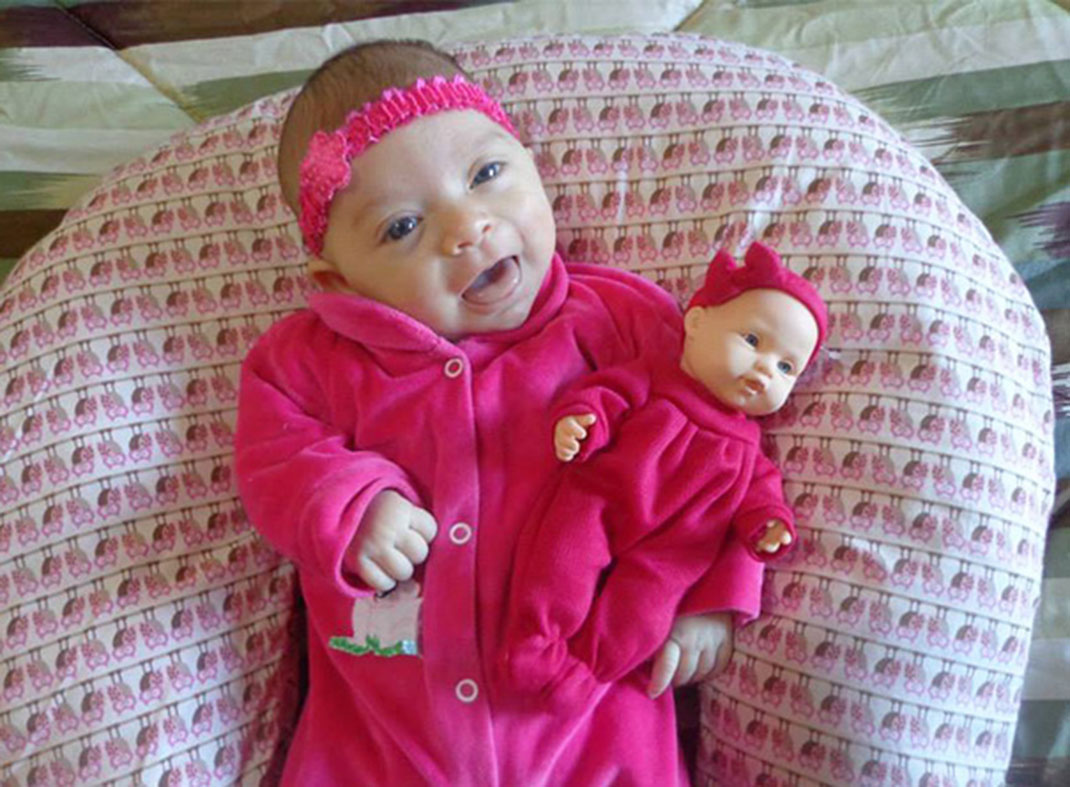bebe-ressemblance-poupee-mignon-27
