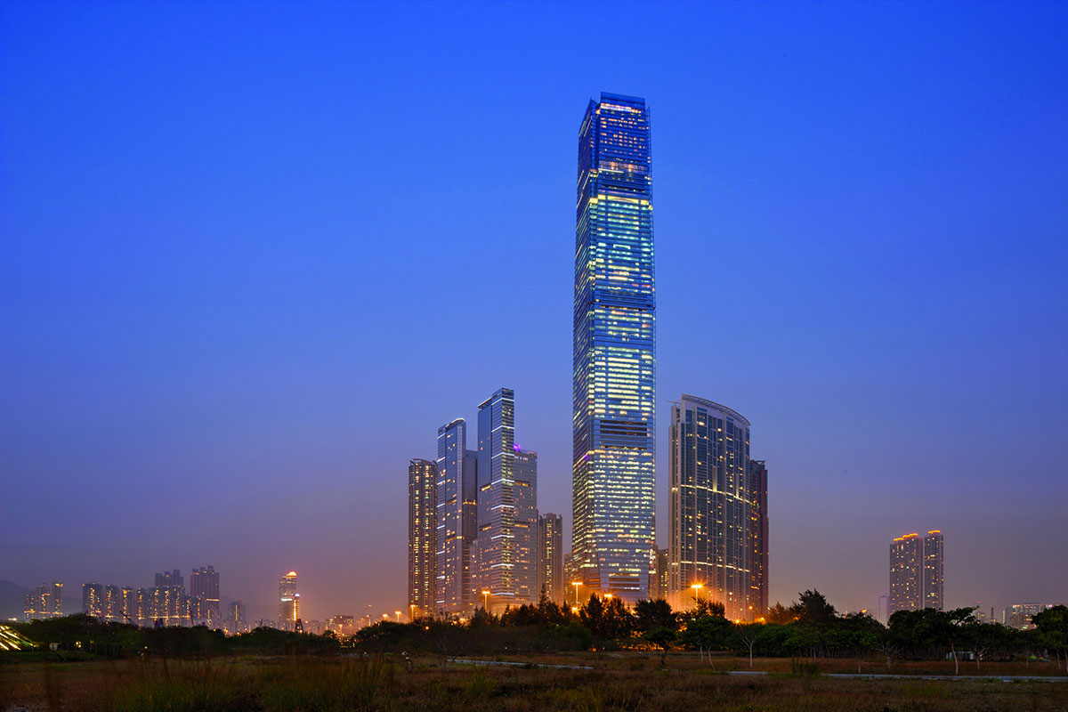 25-international-commerce-center