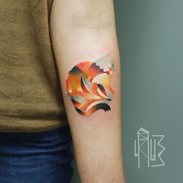 Tatouages-pixel-renarde-recroqueville