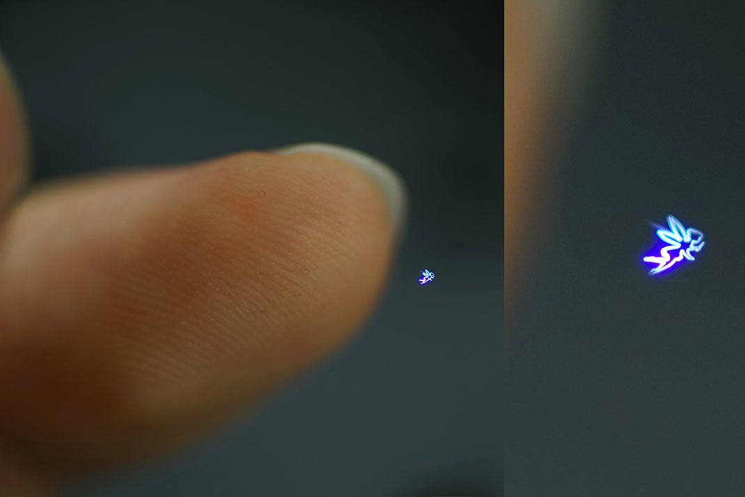 hologramme-fee-toucher