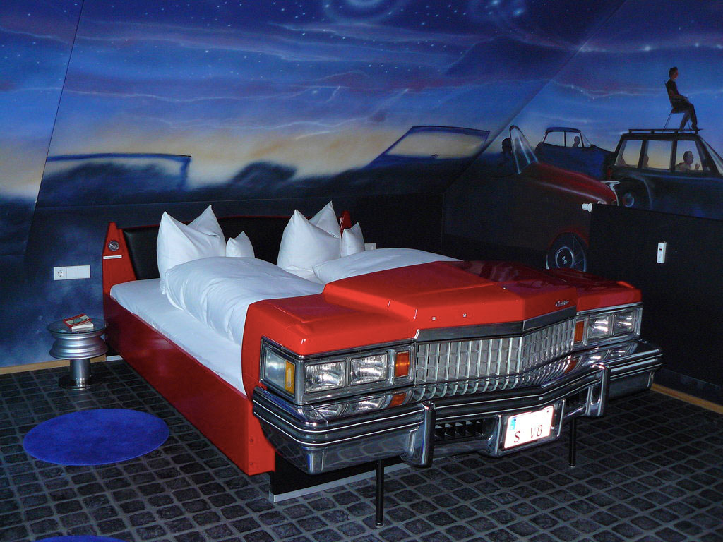 v8-hotel