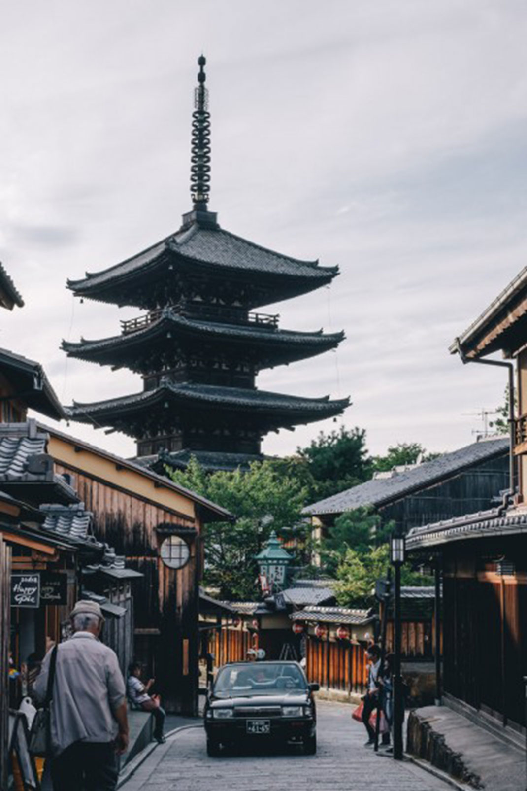 14-petiteruetemple-takashiyasui