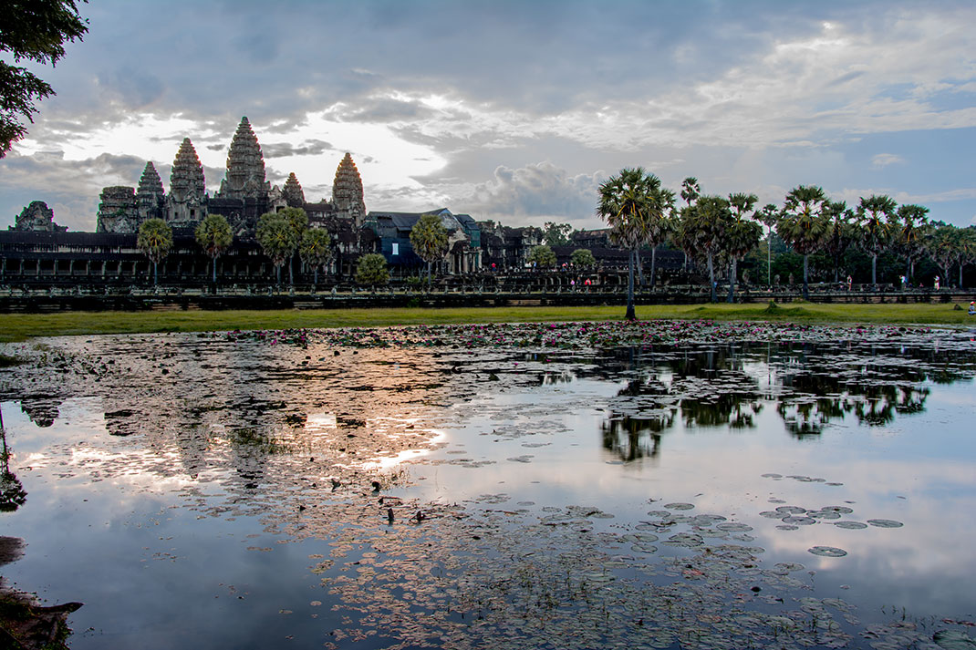 15-angkorvat-esinustun