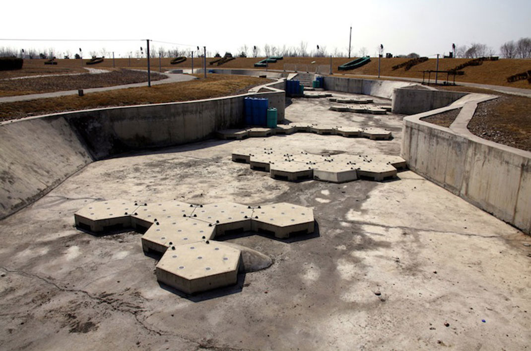 05-siteolympiqueabandon-reutersdavidgray