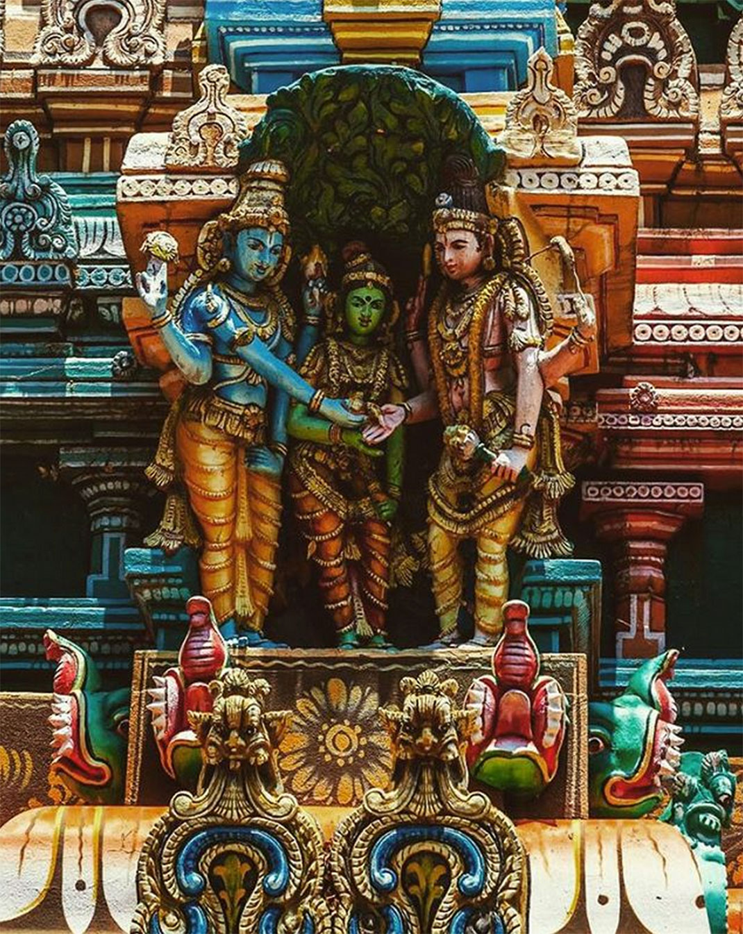 13-Meenakshi-Temple-my__culture