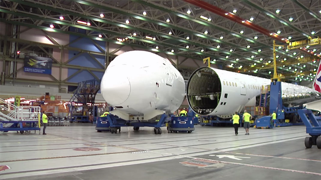 23-avion-construction