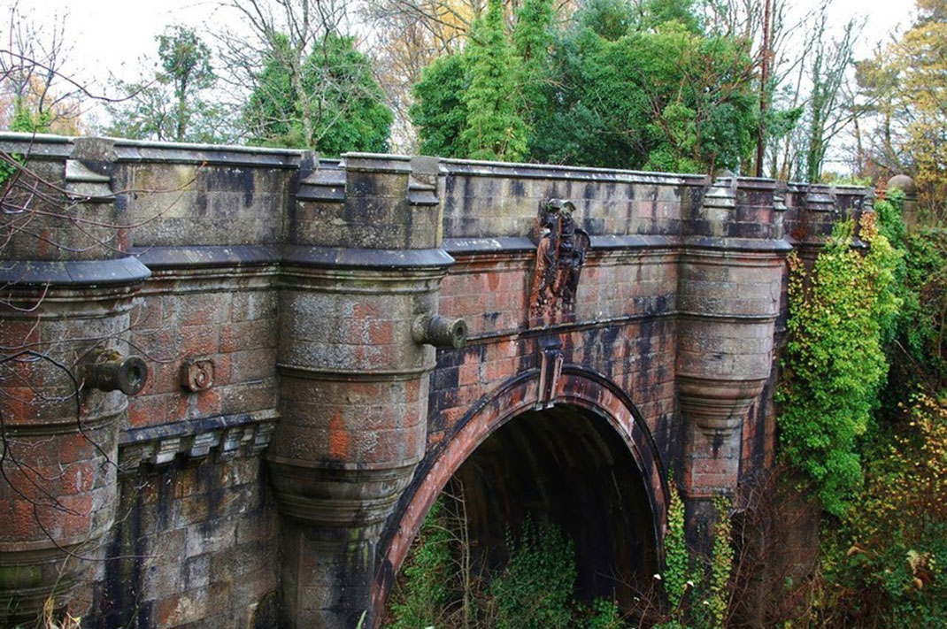 Overtoun-Bridge-1