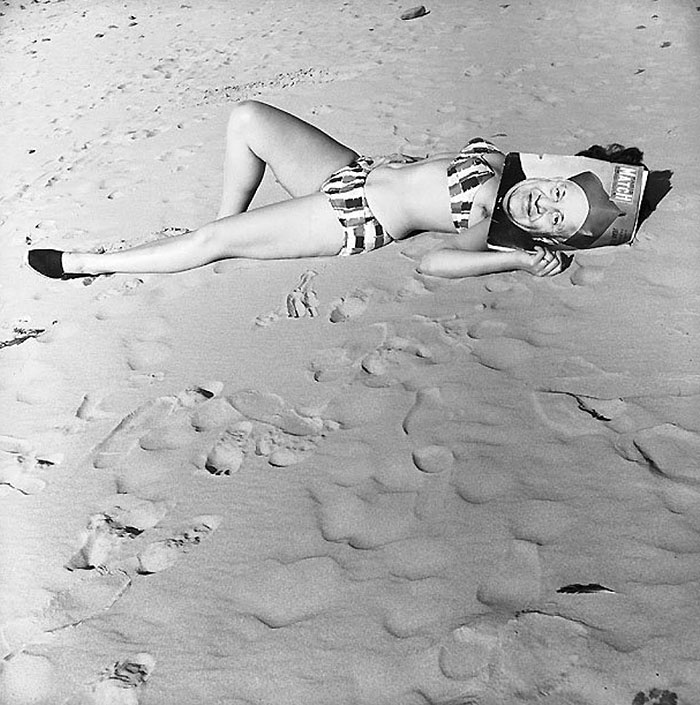 fun-black-and-white-street-photography-rene-maltete-15