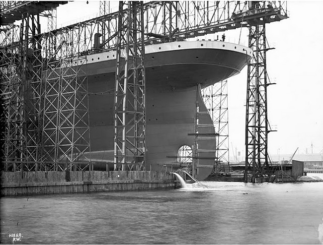 10-construction-titanic