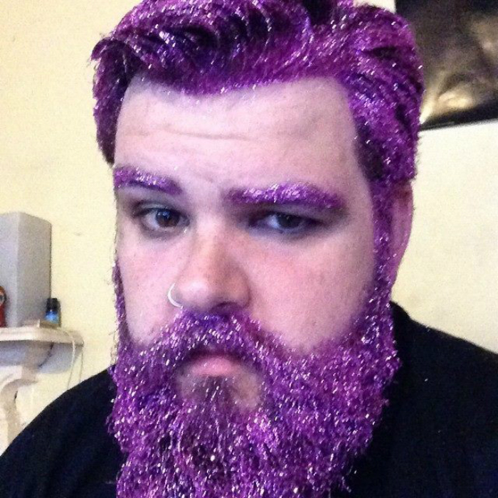 9-barbe-paillette