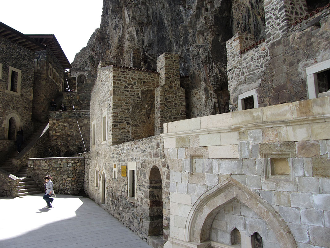 Monastere-1