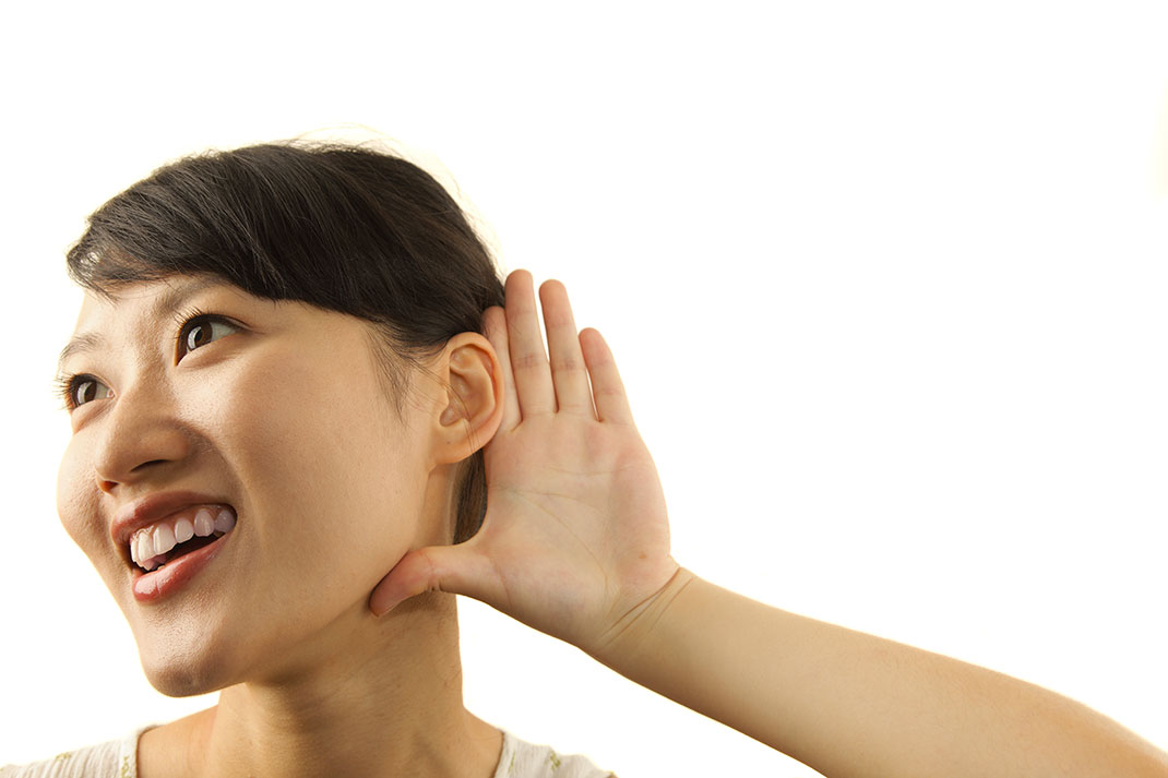 Les asiatiques présentent davantage de cérumen sec via Shutterstock