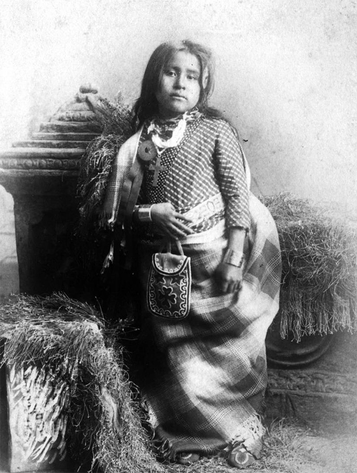 Inusk, la fille du chef Kickapoo, photographiée par Lenny Et Jordan (1880-1890)