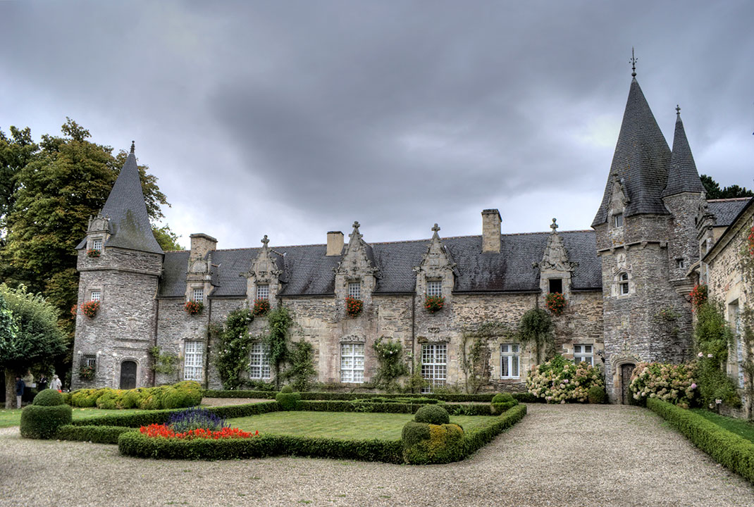 1-VILLAGE