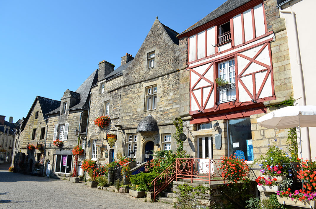 2-VILLAGE