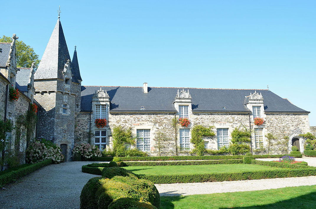 5-VILLAGE