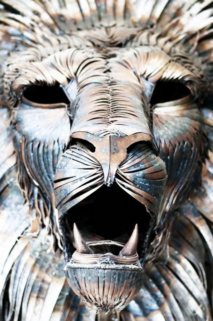 metal-lion-sculpture4